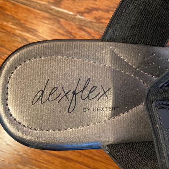 Dexflex by Dexter Embellished Wedge Heeled Sandal Size 9.5 - Picture 7 of 9